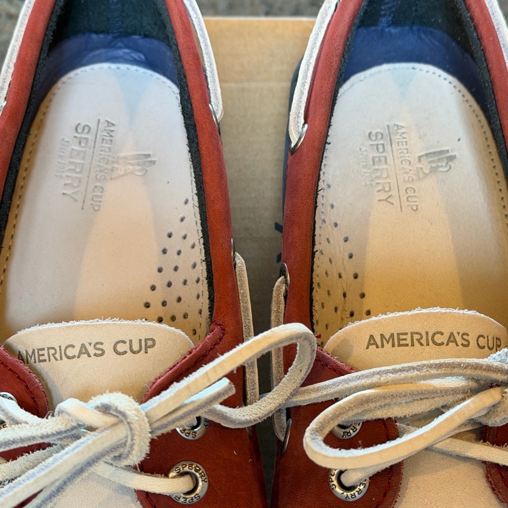 Sperry Topsider, America's Cup Edition                      Women's 8.5M - Picture 6 of 8